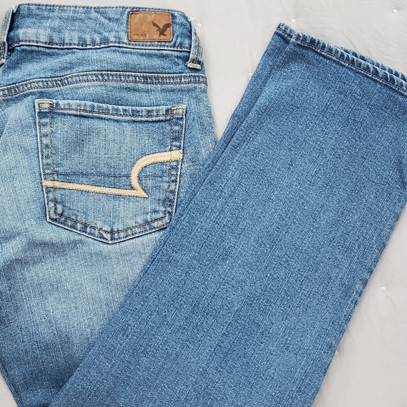 American Eagle Outfitters Denim - America Eagle Outfitters, Artist Crop Stretch Cropped Jeans, Size 4